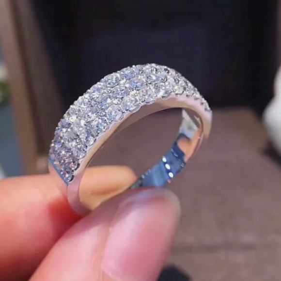 DIAMOND WEDDING/ENGAGEMENT RING 925s SIZE 7,8 AND 9 - Picture 2 of 4